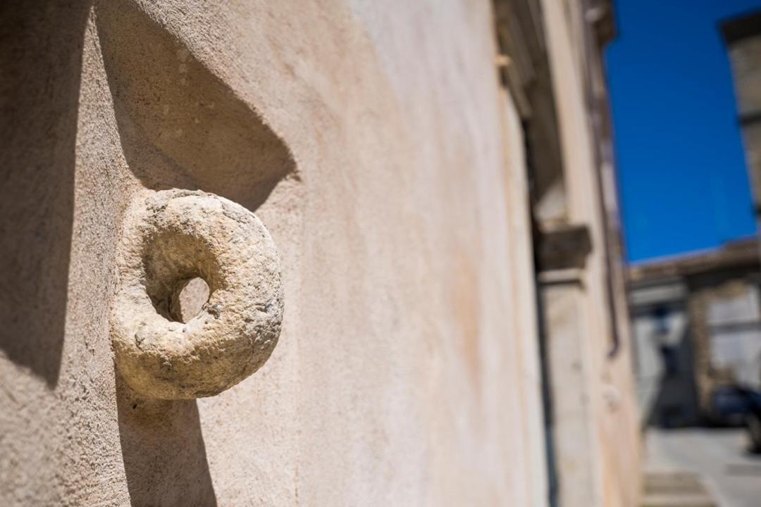 Palazzo Laureano - Dimora Storica Hotel Tricarico Exterior photo