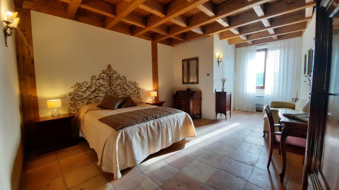 Palazzo Laureano - Dimora Storica Hotel Tricarico Exterior photo